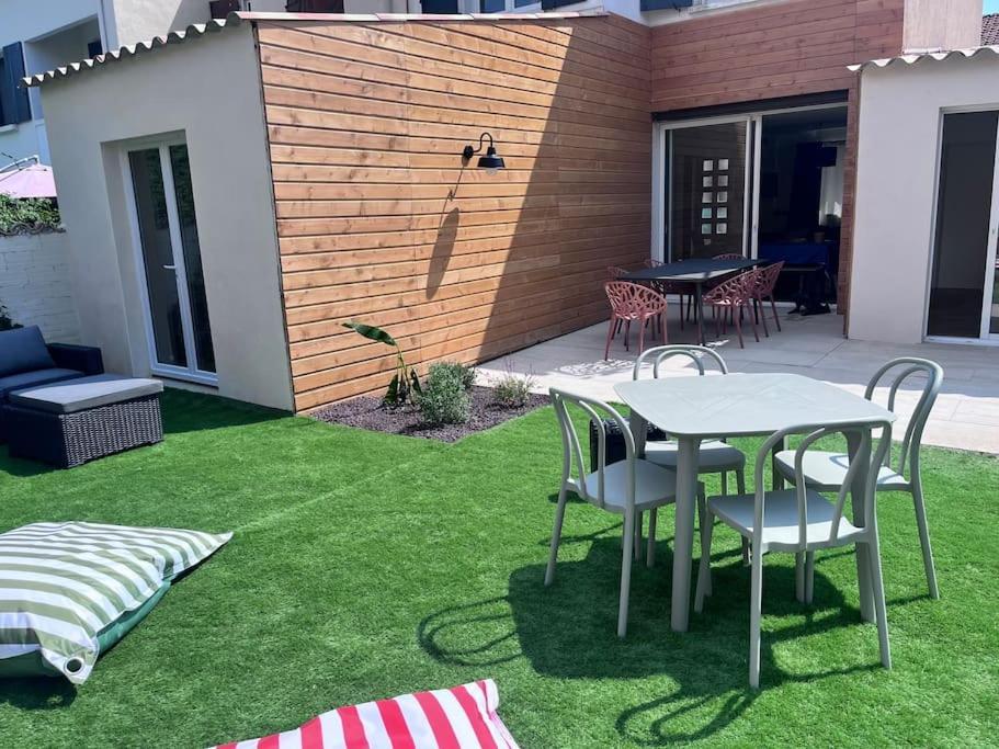 Maison Climatisee, Piscine, A 5 Minutes Des Grands Buffets Narbonne Exterior foto